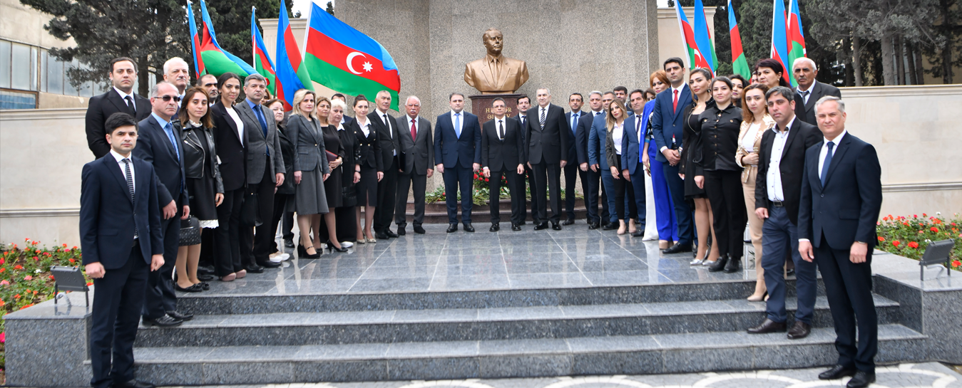 Azərbaycan xalqının Ümummilli Lideri Heydər Əliyevin 100 illik yubileyi münasibətilə Ulu Öndərə həsr edilmiş abidənin təntənəli açılışı olub