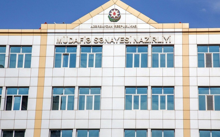 Müdafiə Sənayesi Nazirliyində Azərbaycan ədəbi dilinin qorunması və düzgün tətbiq olunması ilə bağlı maarifləndirici tədbir keçirilib