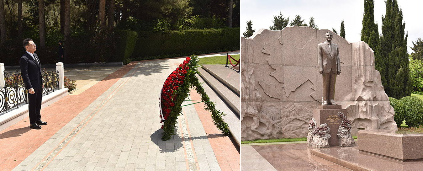 Müdafiə sənayesi naziri Mədət Quliyev Ulu Öndər Heydər Əliyevin məzarını ziyarət edib