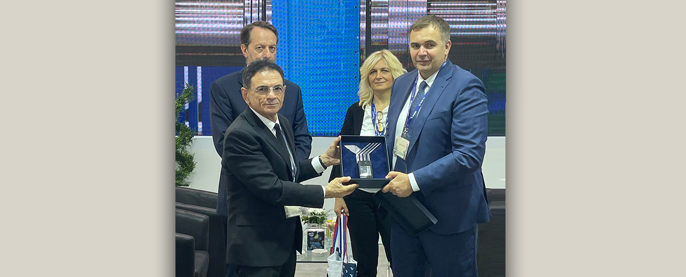 Müdafiə sənayesi naziri Mədət Quliyevin "Partner-2021” sərgisi çərçivəsində Serbiyanın “Yugoimport” Müdafiə Sənayesi Kompleksinin rəhbəri ilə görüşü baş tutub